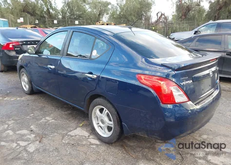2013 Nissan Versa 1.6 Sv z USA, uszkodzony, nr VIN 3N1CN7AP6DL834756